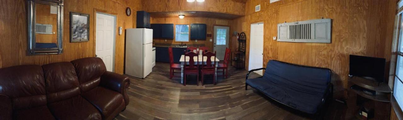 Riverstone Cabins Hotel Leakey Bagian luar foto